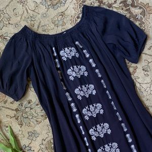 NWOT LOFT Outlet Embroidered Dress 🌷